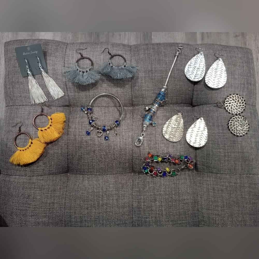 Jewelry earrings and bracelets